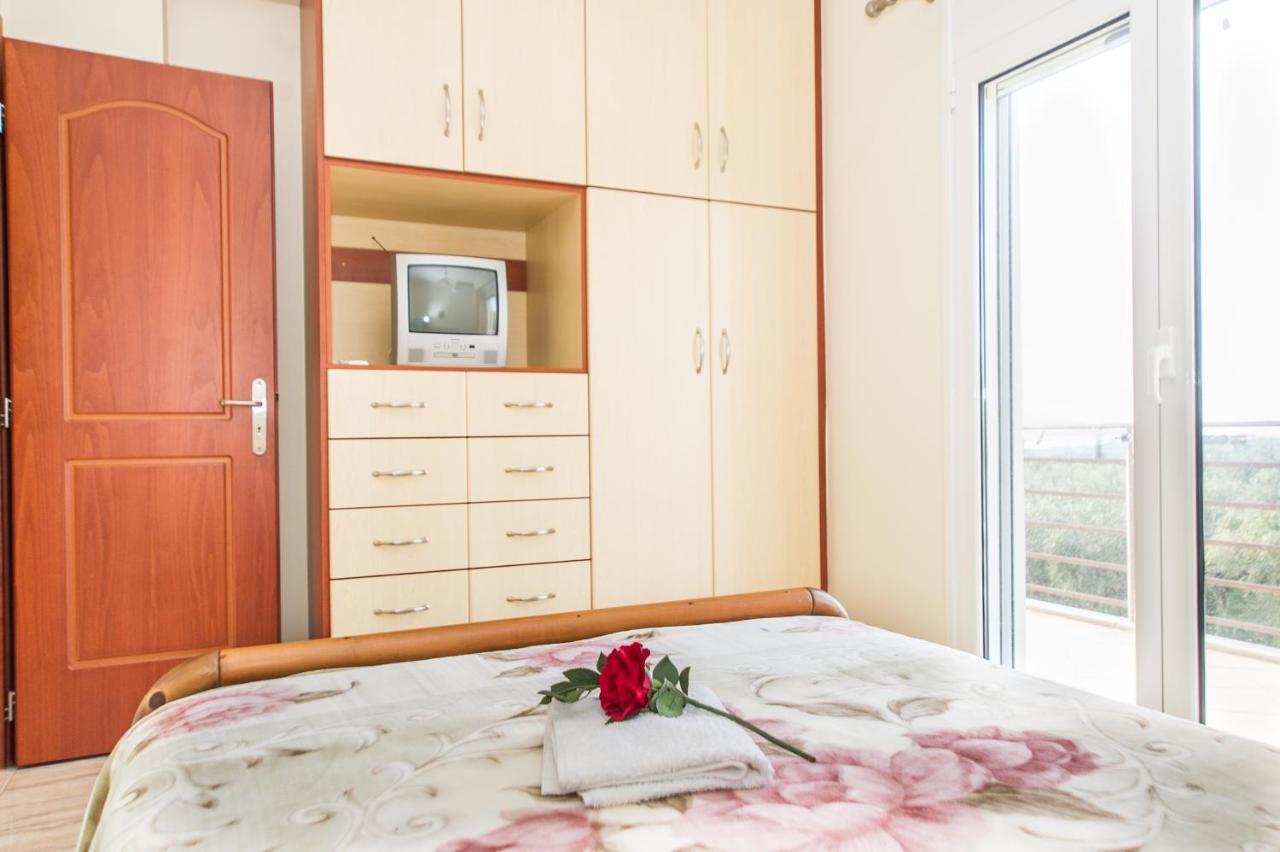 Cozy Flats In An Olive Grove By The Sandy Beach Kánalos 외부 사진