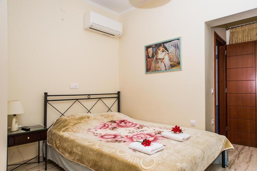 Cozy Flats In An Olive Grove By The Sandy Beach Kánalos 외부 사진